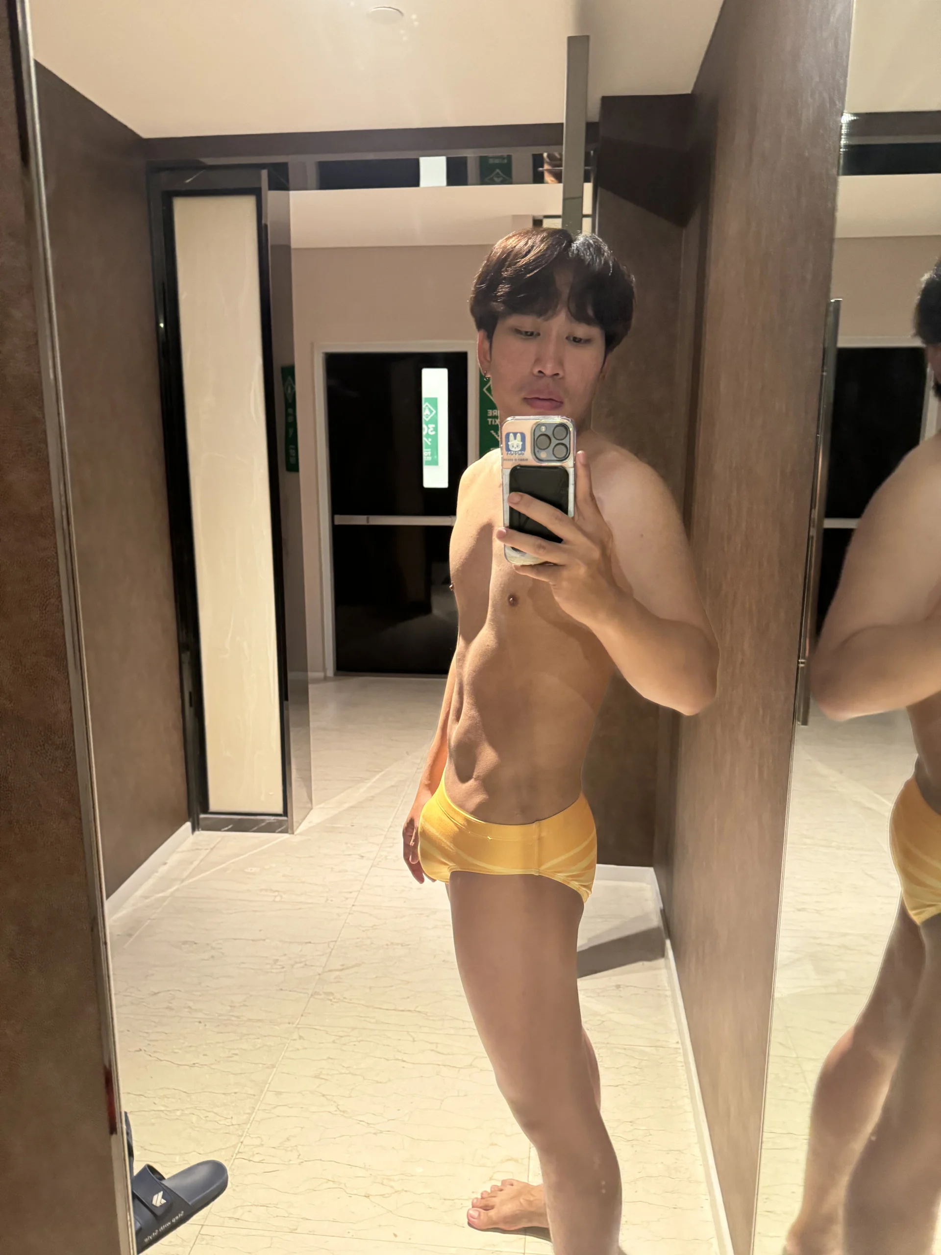 XXX Porn Photo of Nude CoaZh_BigP18 4