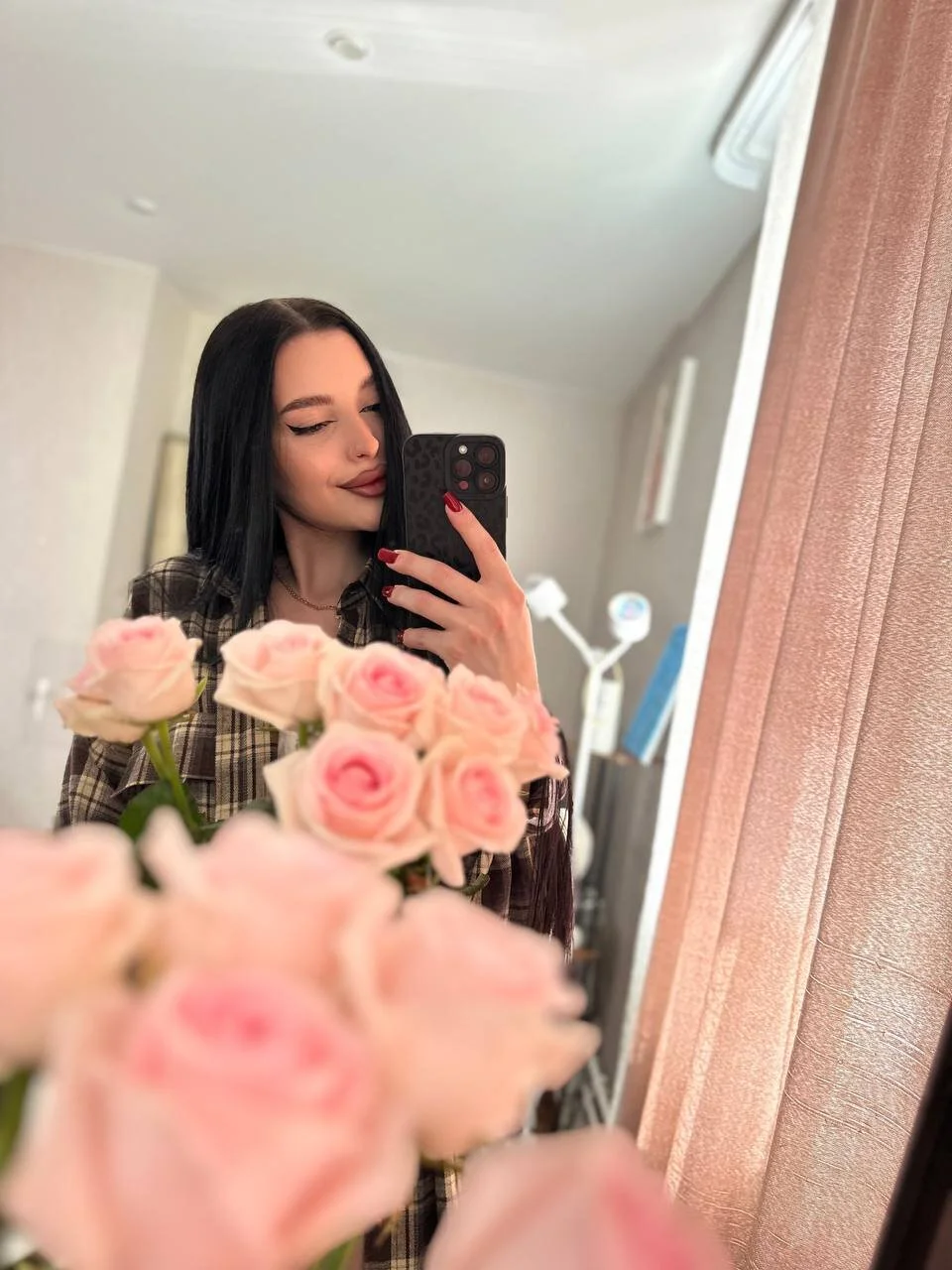 XXX Porn Photo of Nude yoursLina 3