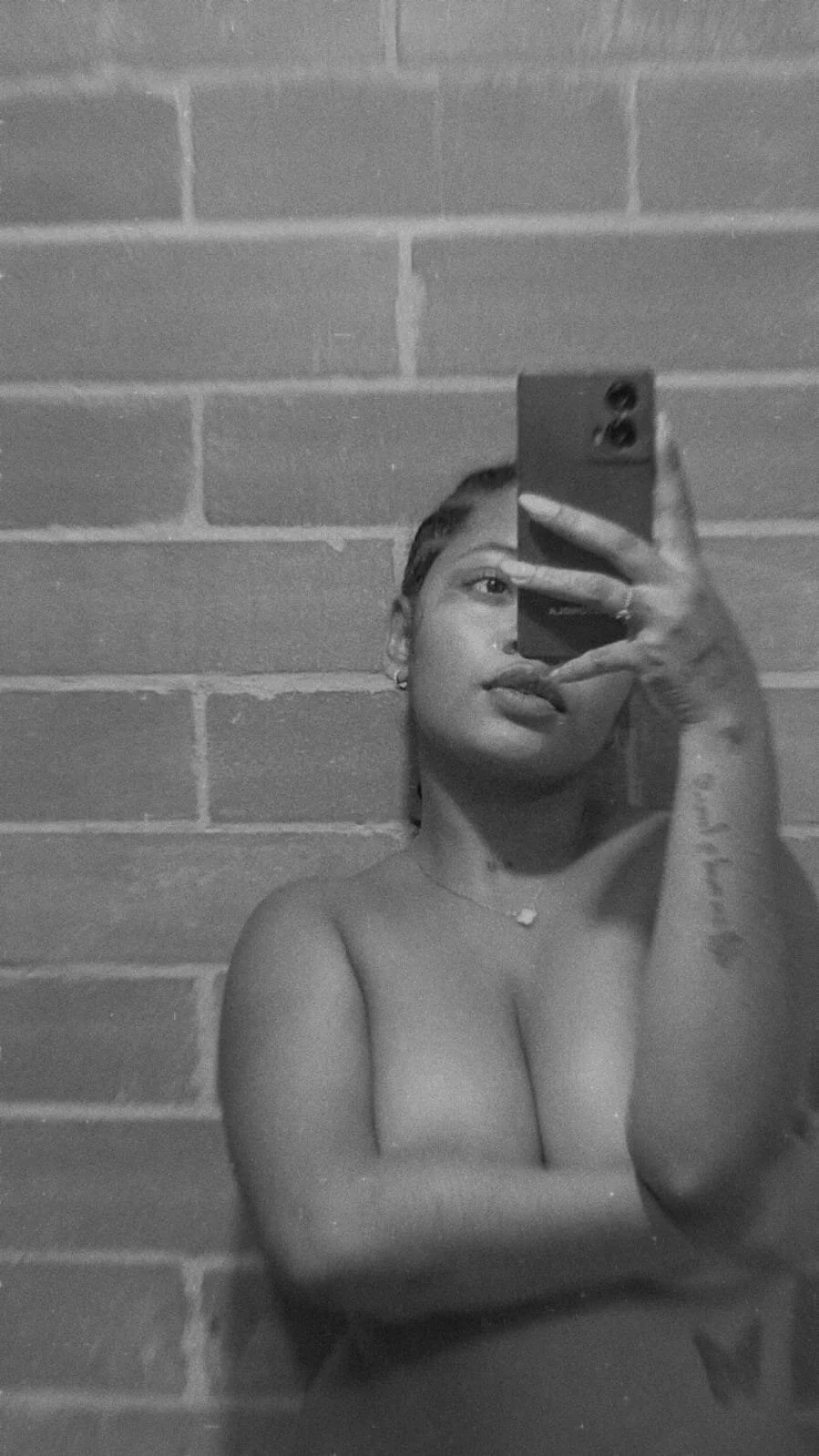 XXX Porn Photo of Nude Brunett_sexy1 3