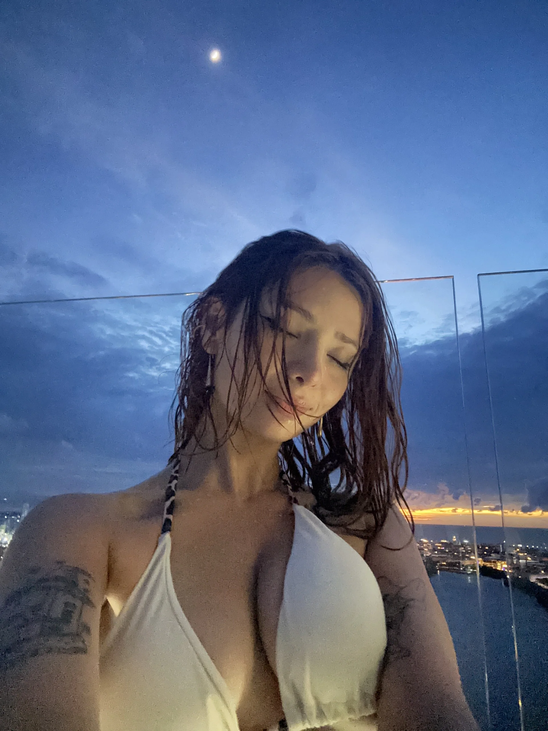 XXX Porn Photo of Nude ari_kat 104