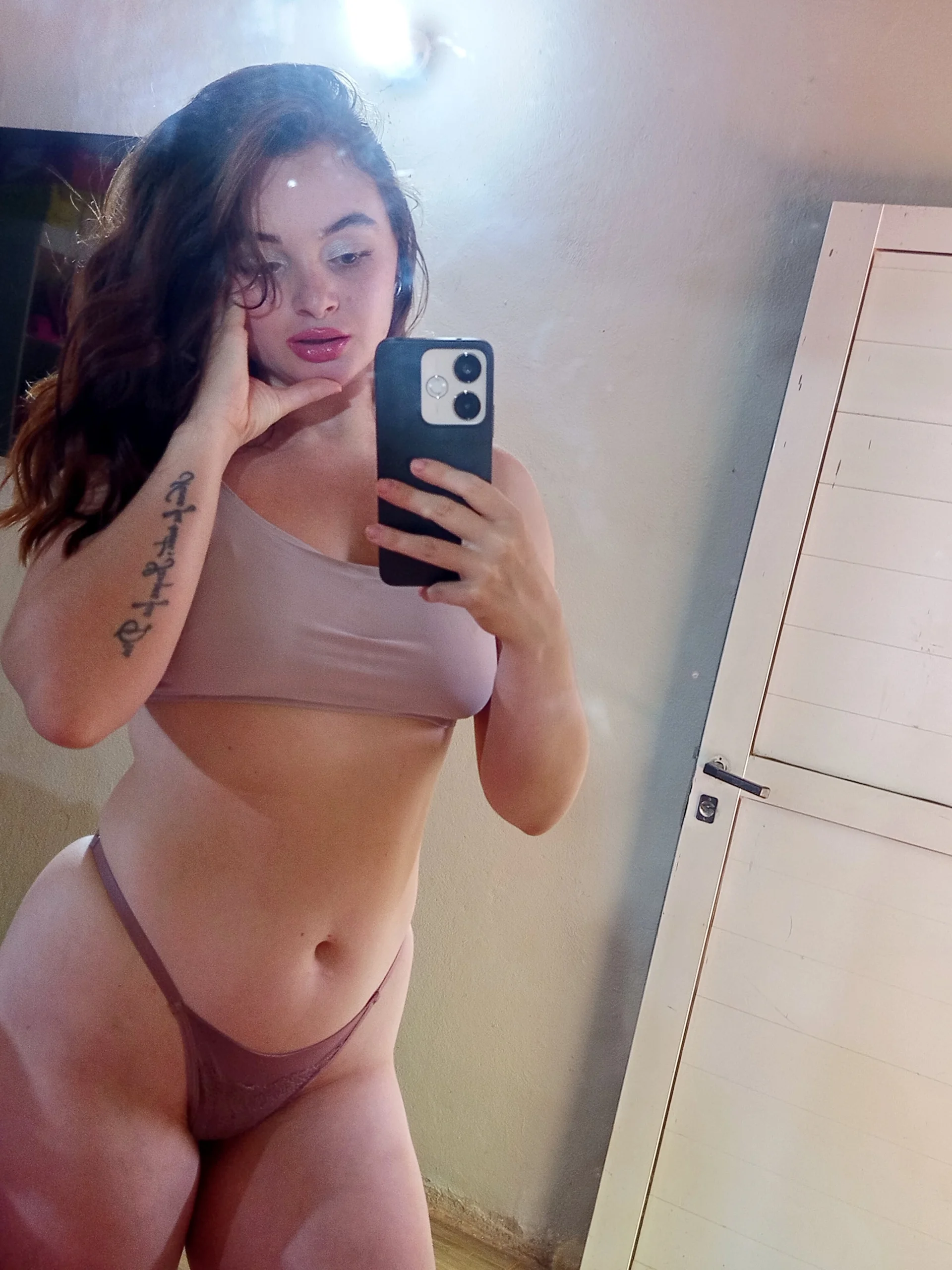 XXX Porn Photo of Nude Emmacut 90