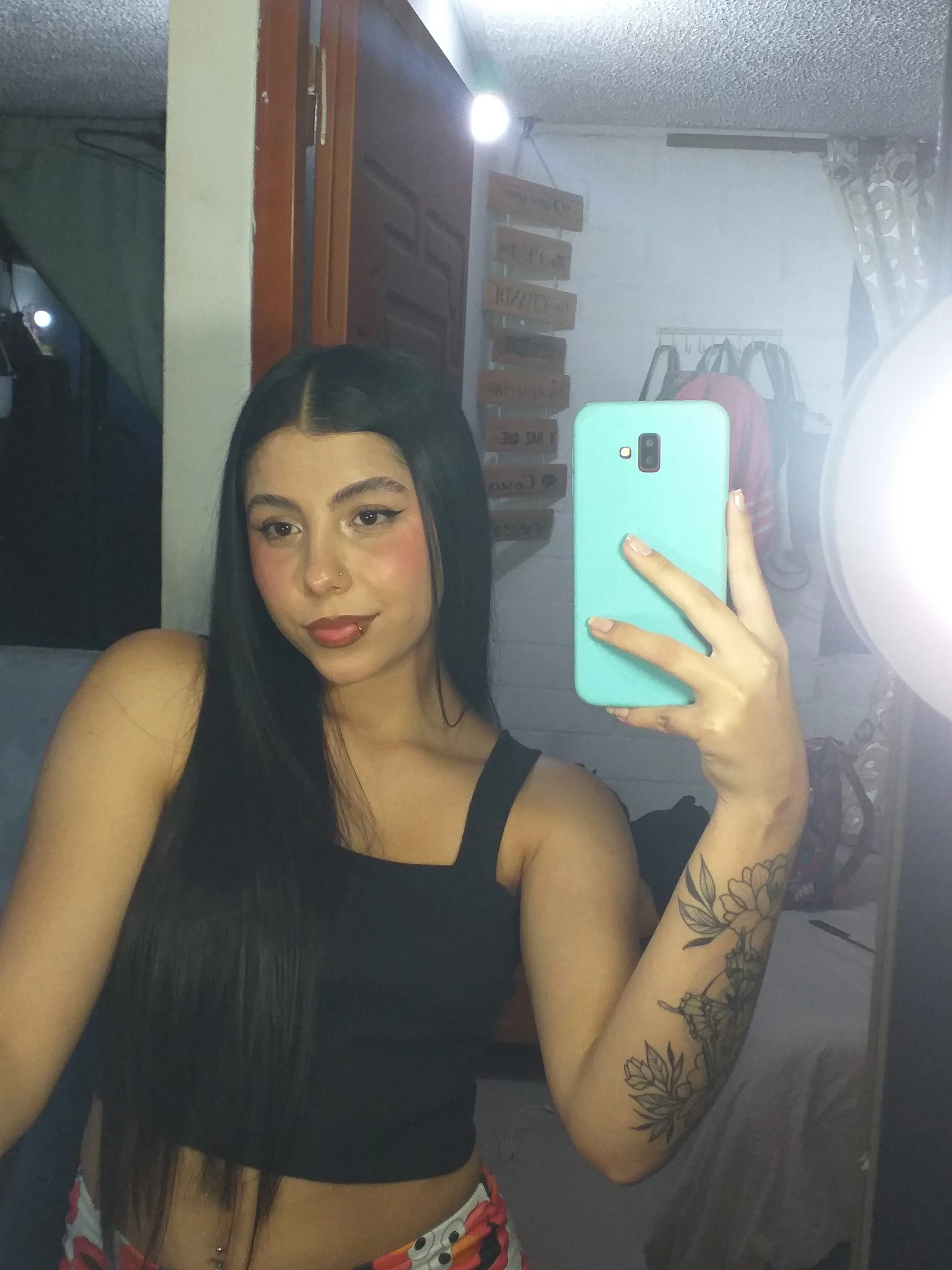 XXX Porn Photo of Nude Cattleya__annie__ 4