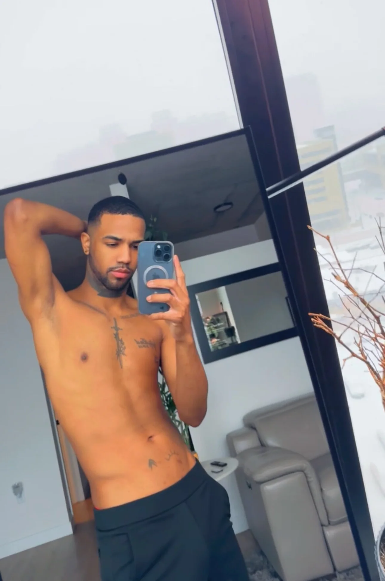 XXX Porn Photo of Nude luxvibes 3