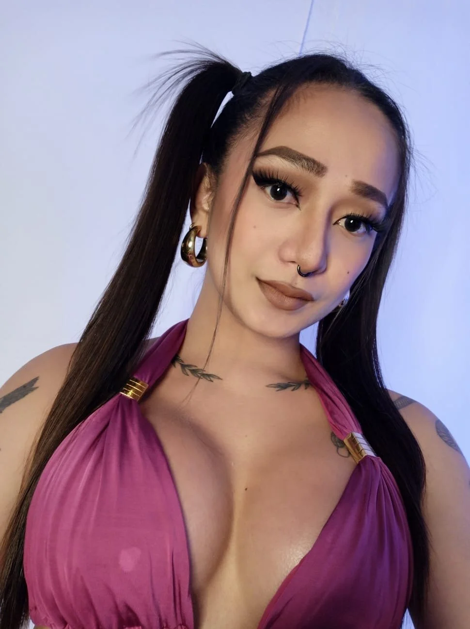 XXX Porn Photo of Nude massivecockgoddess 20