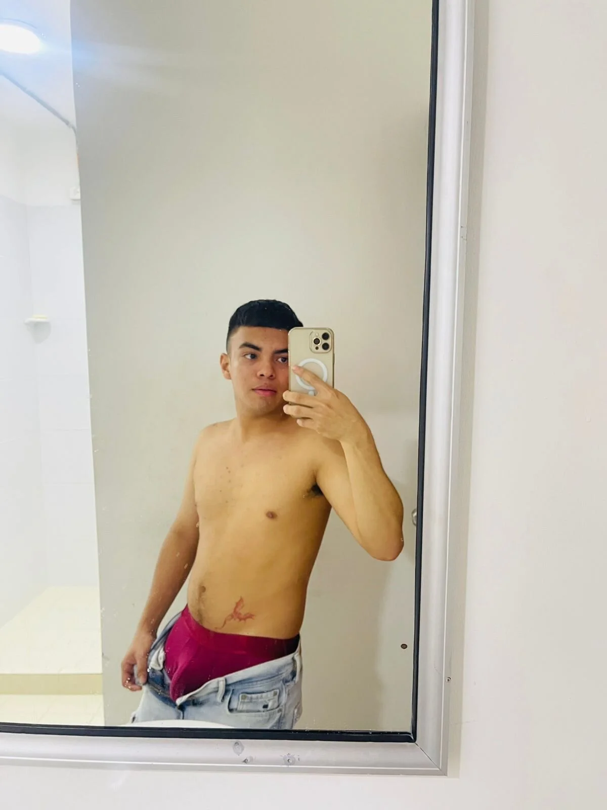 XXX Porn Photo of Nude THIAM_KELLER1 6