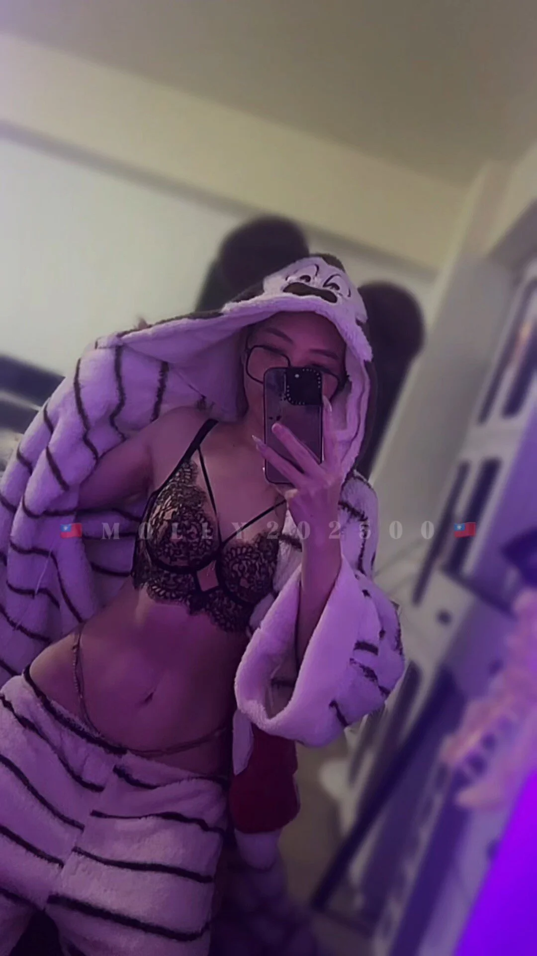 XXX Porn Photo of Nude Mollyhappy1769 8