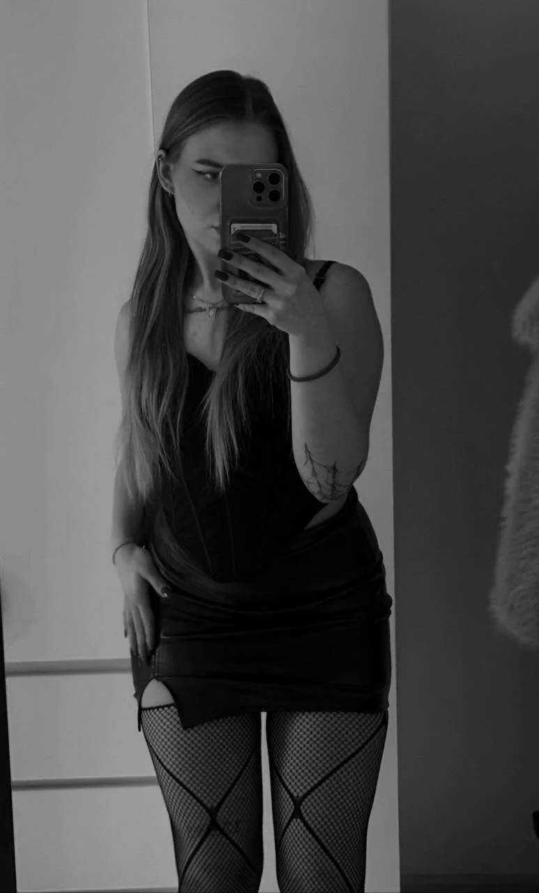 XXX Porn Photo of Nude Katie_Glow 20