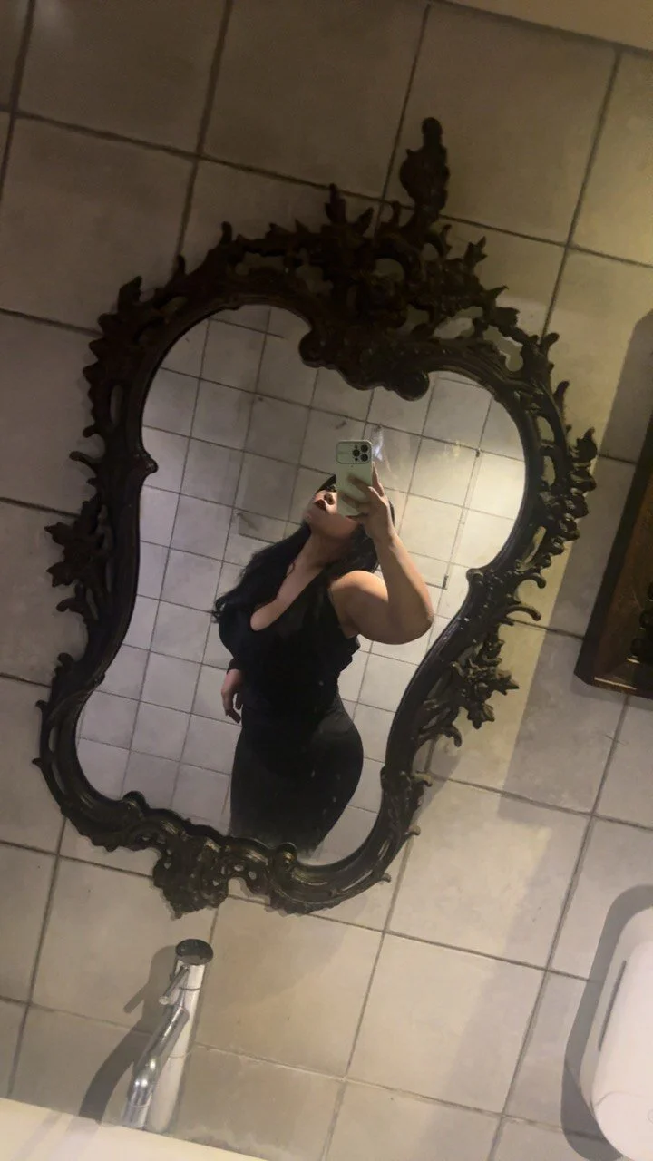 XXX Porn Photo of Nude vixenrae 4