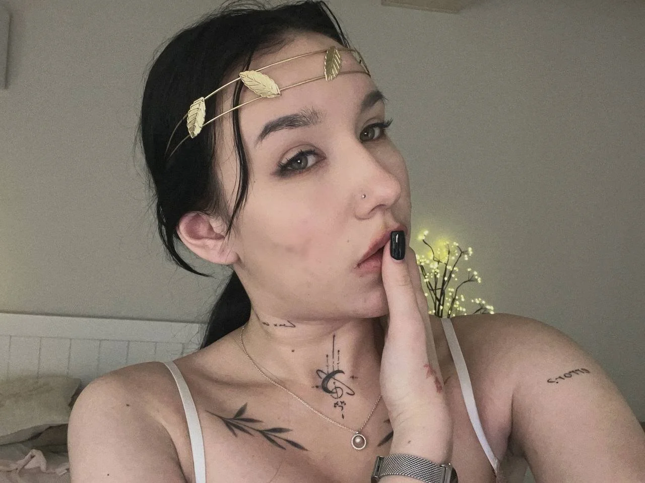 XXX Porn Photo of Nude NikkiGoldSide 25