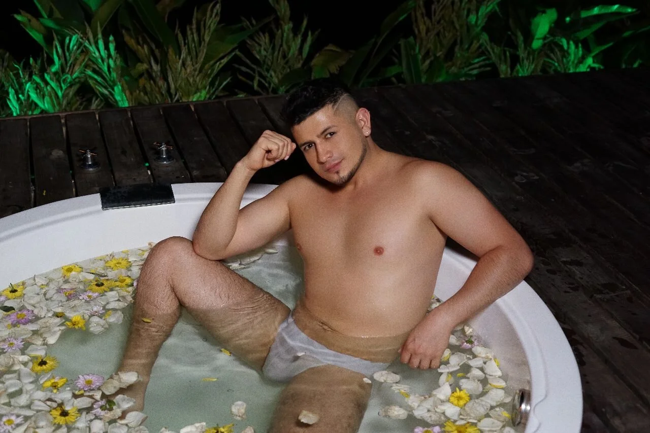 XXX Porn Photo of Nude TomasEvenson 13