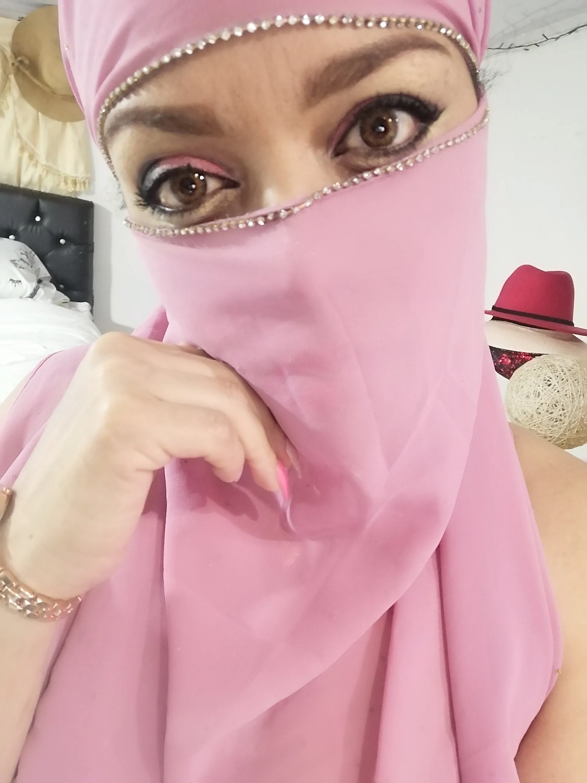 XXX Porn Photo of Nude nadia__abaud 3