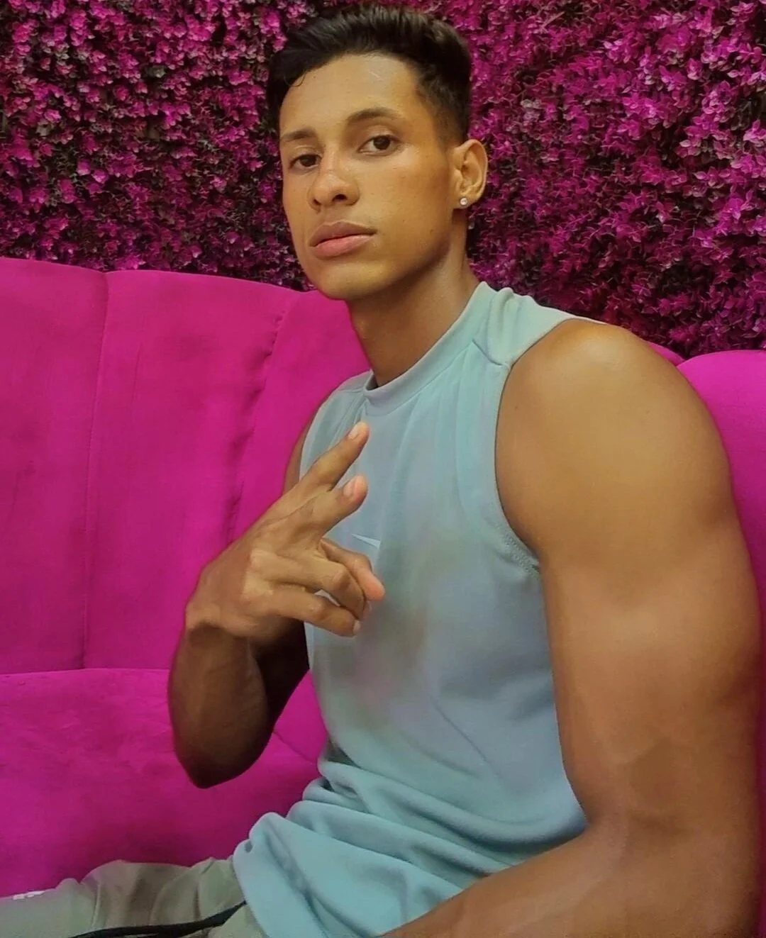 XXX Porn Photo of Nude tom_strong1 3