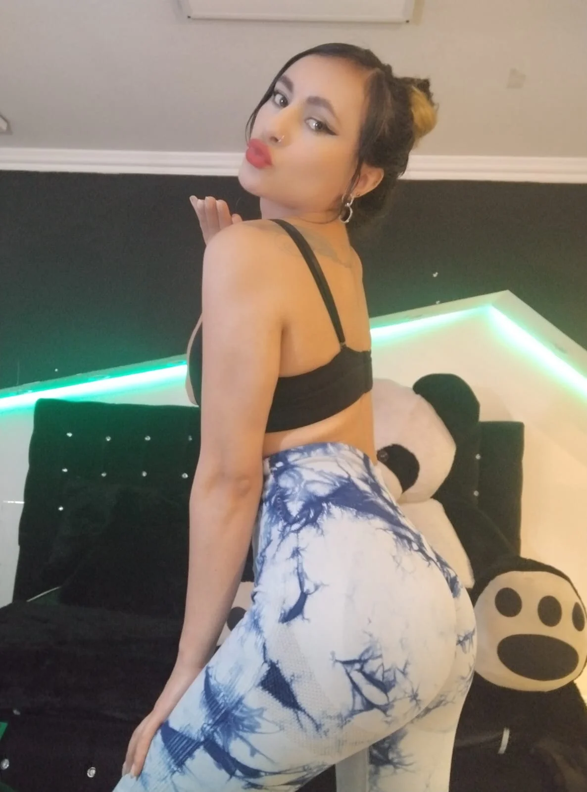 XXX Porn Photo of Nude Coral_Gibson 34