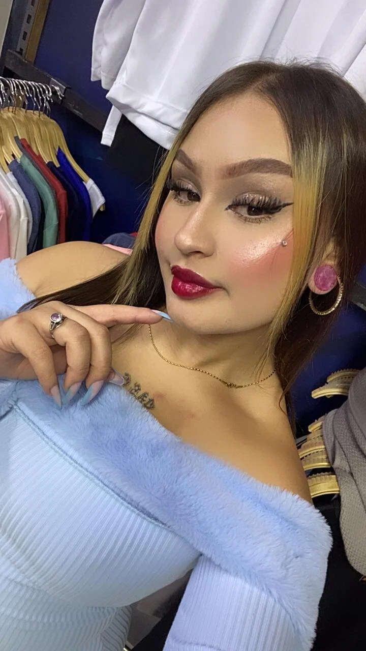 XXX Porn Photo of Nude Clhoe_b 5