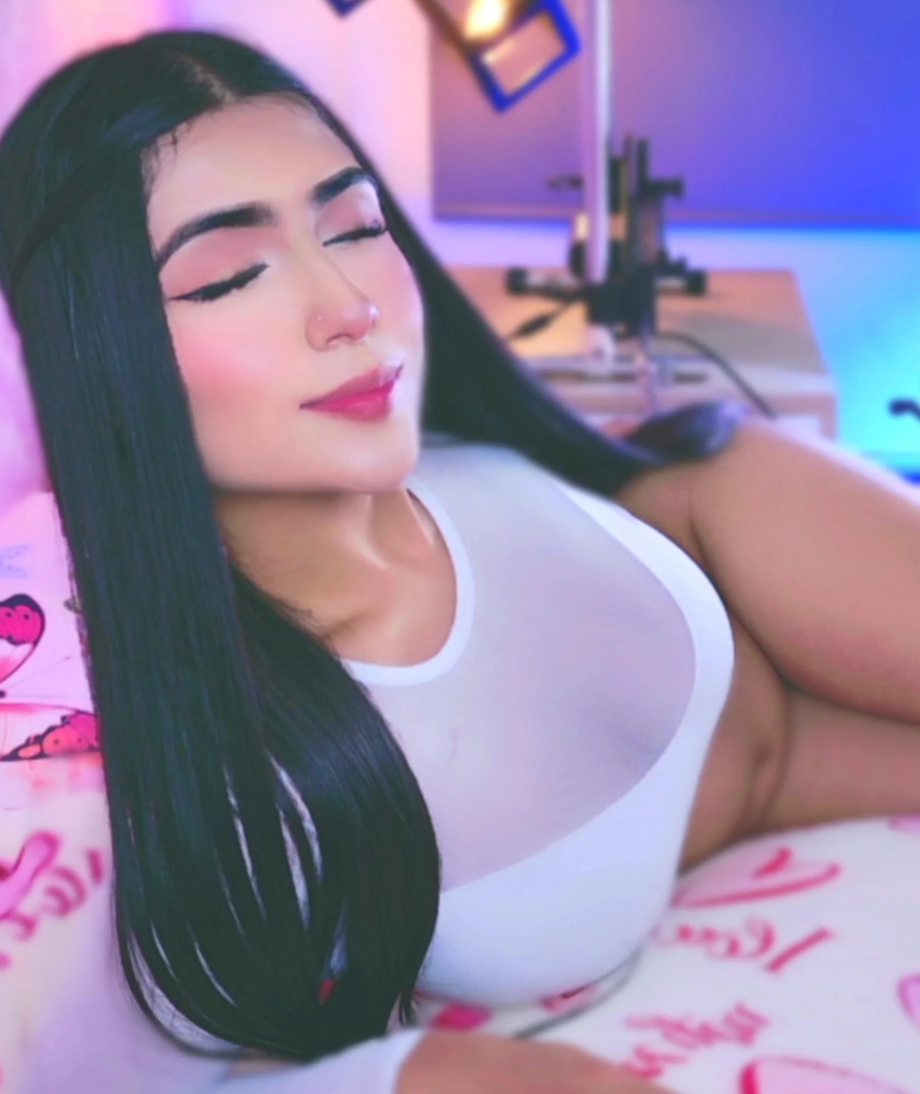 XXX Porn Photo of Nude georgiia_cm 9