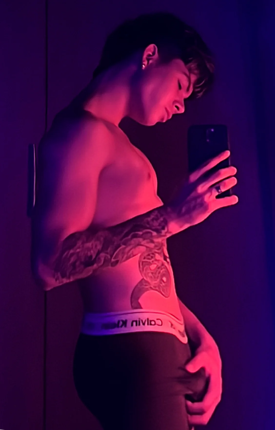 XXX Porn Photo of Nude Handsome_boys69 4