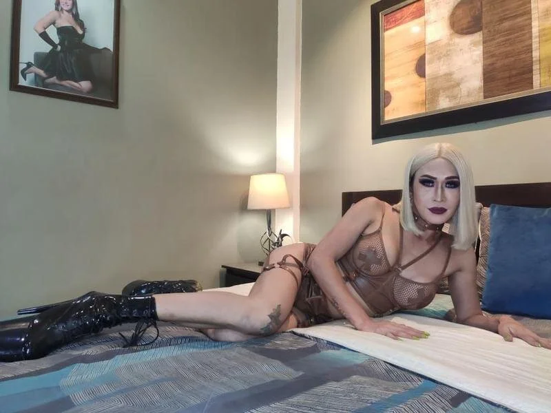 XXX Porn Photo of Nude DominateMistressTania 4