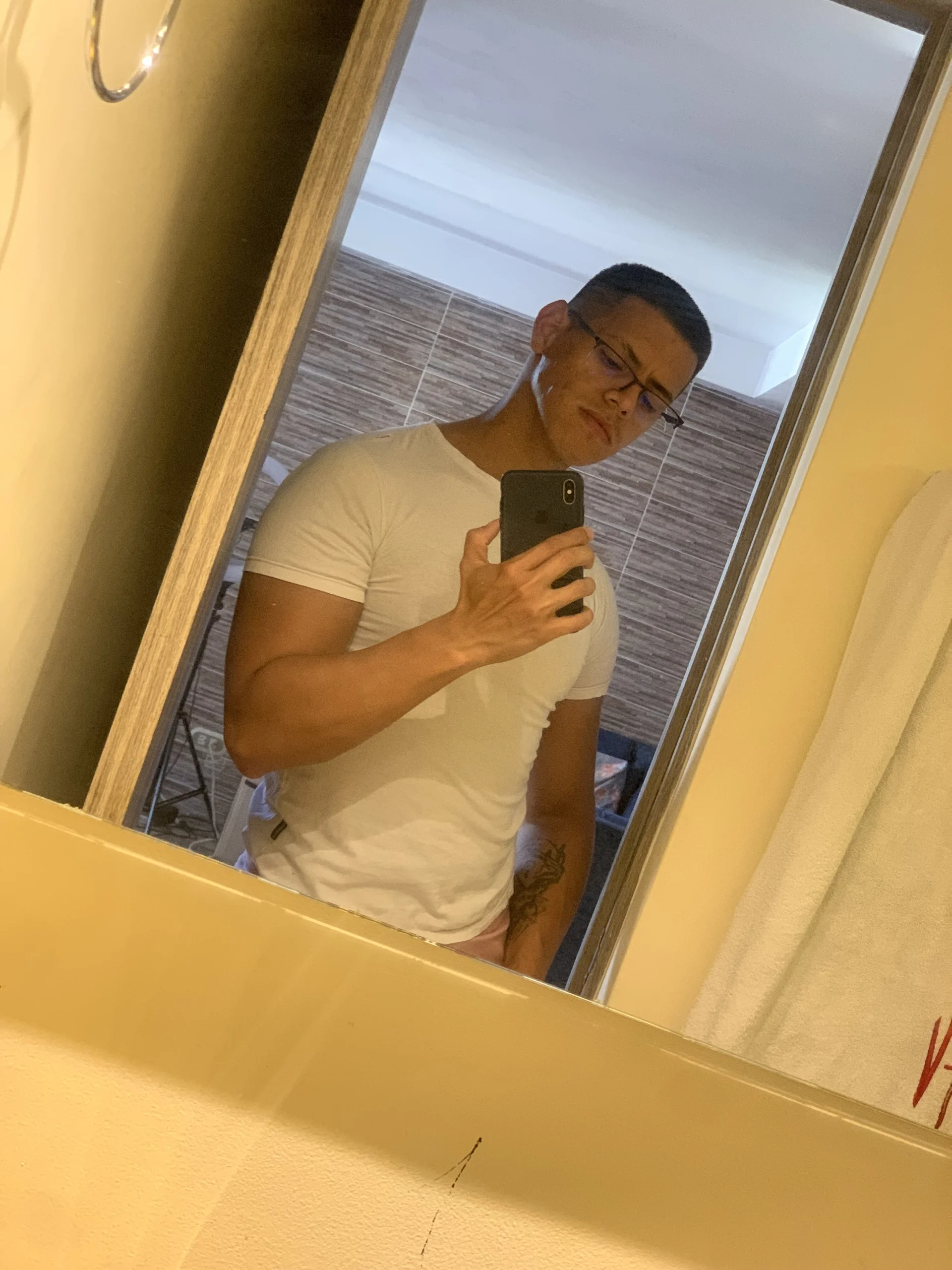 XXX Porn Photo of Nude _John_Boy_ 6