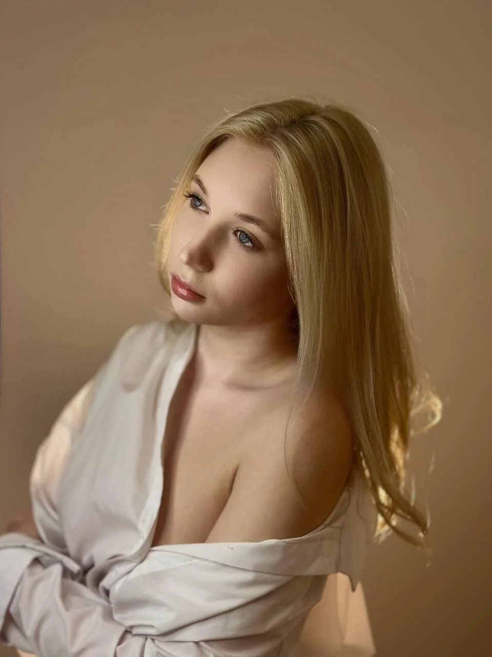 XXX Porn Photo of Nude adel_morning 12