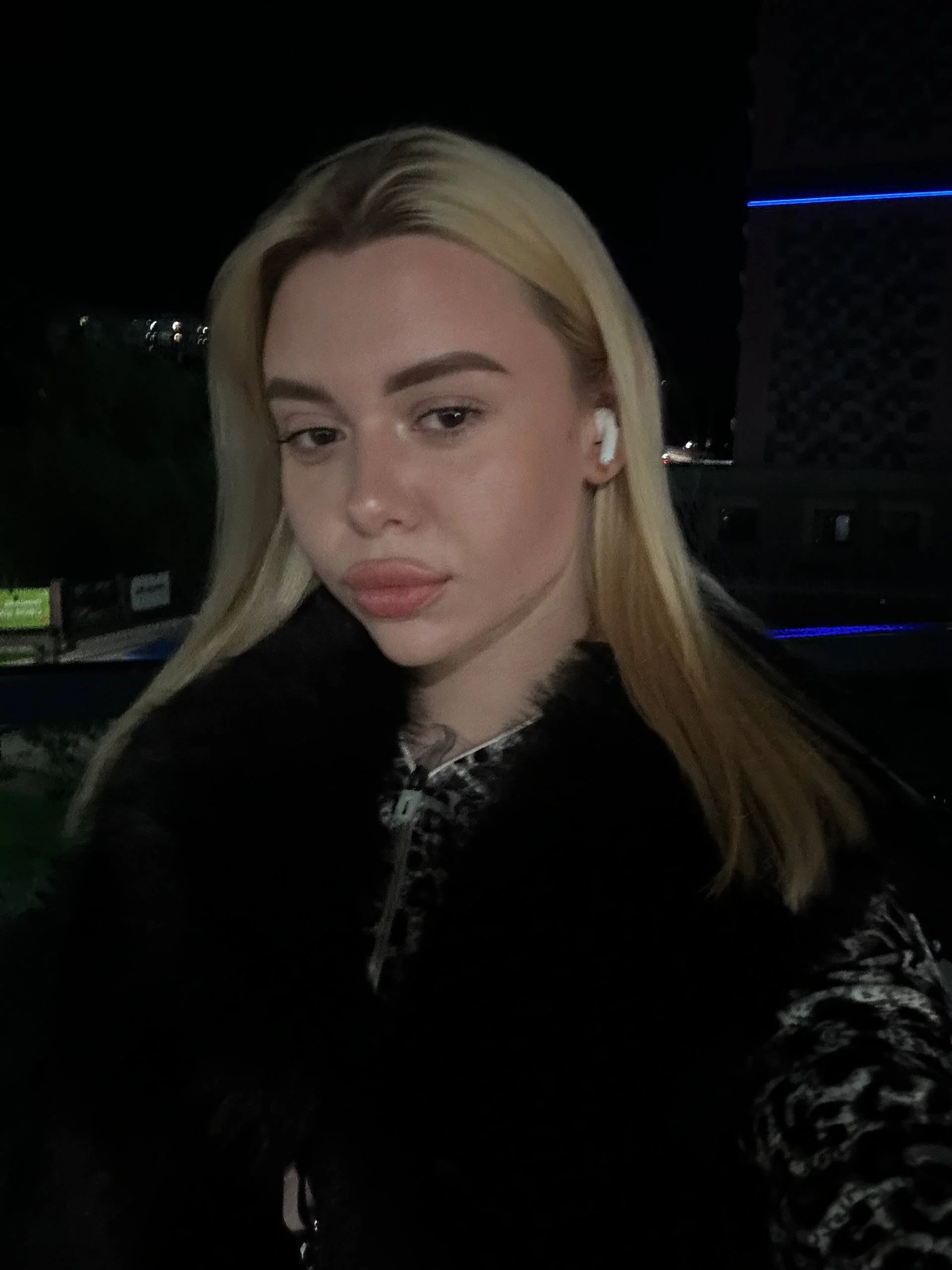 XXX Porn Photo of Nude AveriTaylor 3