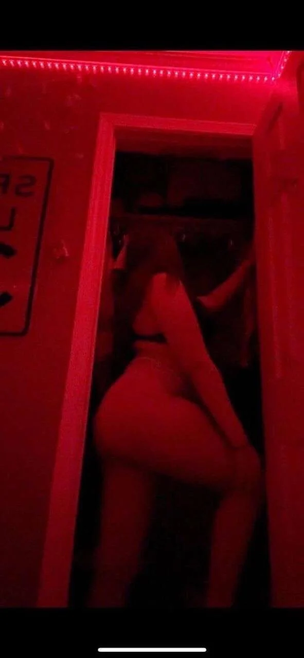 XXX Porn Photo of Nude ariel4uuu 4