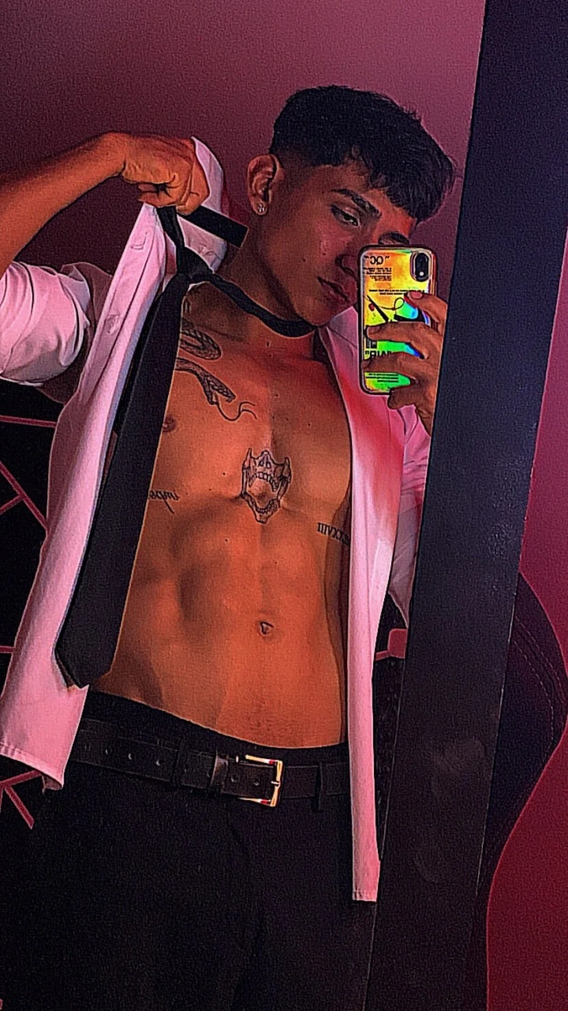 XXX Porn Photo of Nude muscle_boyhorny 126