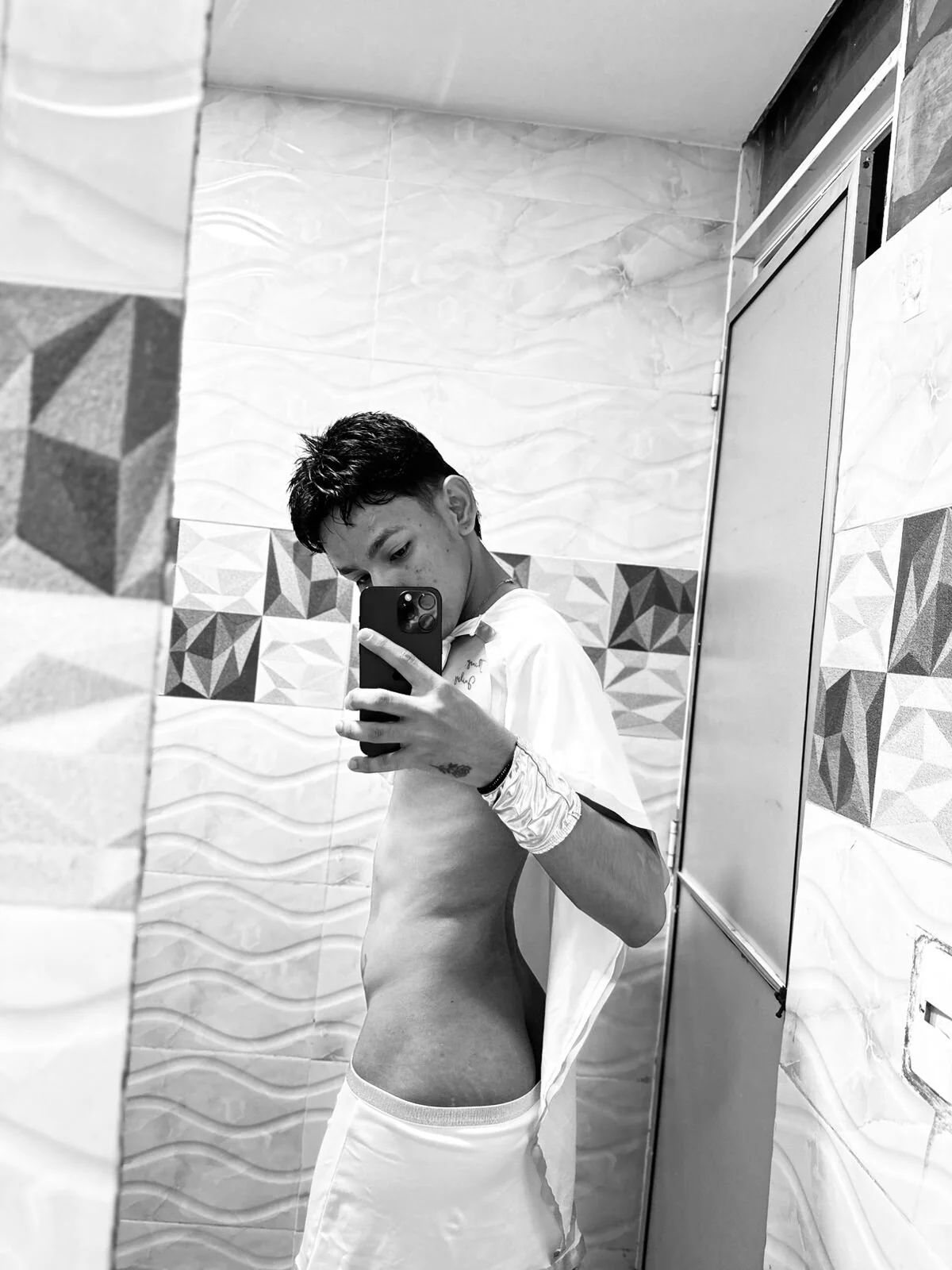 XXX Porn Photo of Nude SlimLatino_ 9