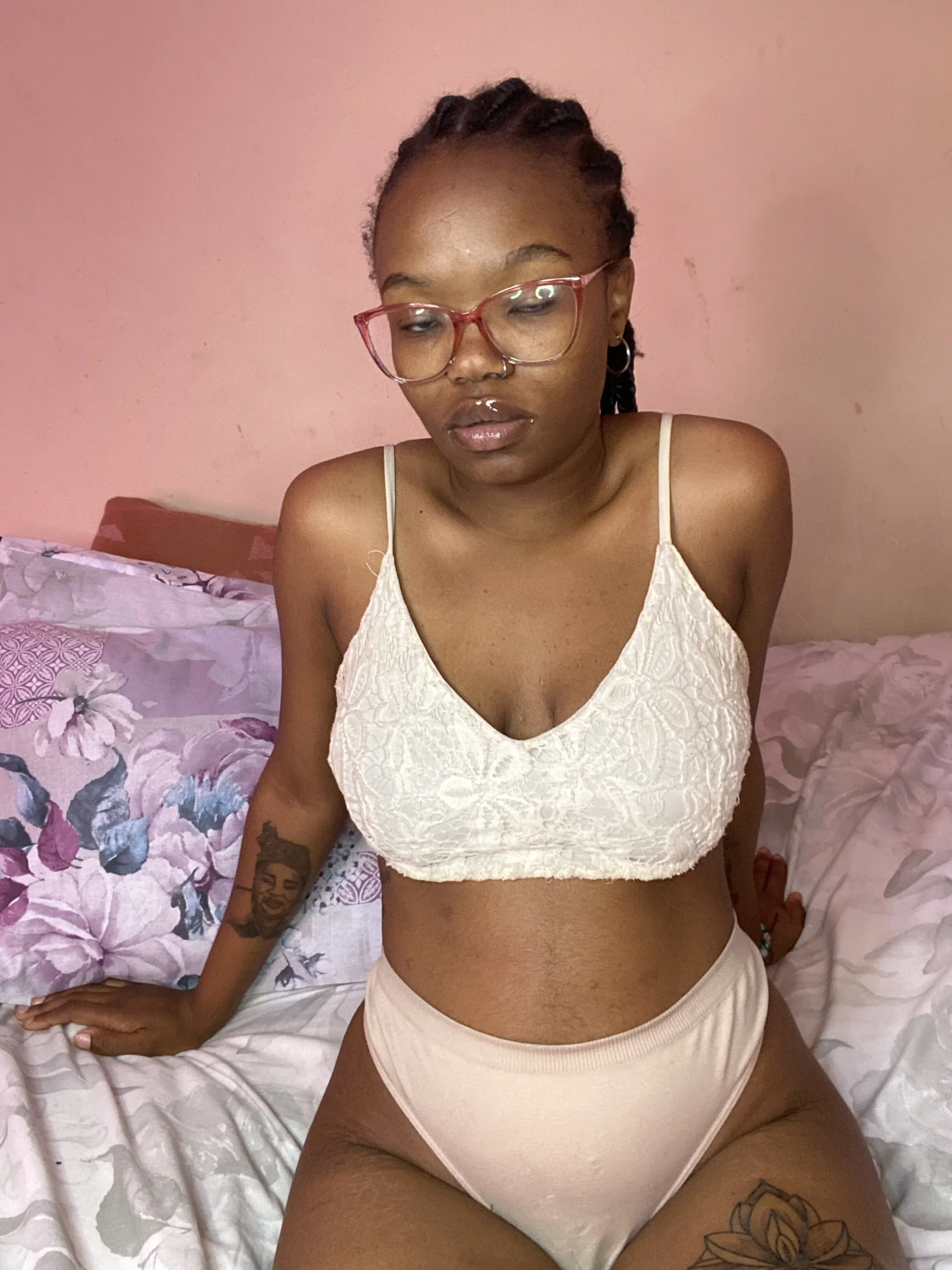 XXX Porn Photo of Nude YummyMelanin117 41