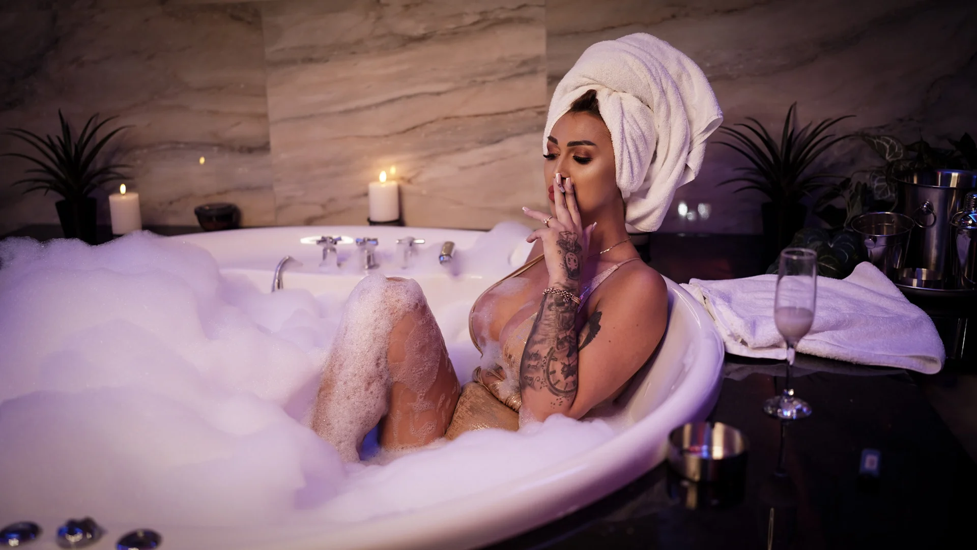 XXX Porn Photo of Nude Nicol2Naya 43