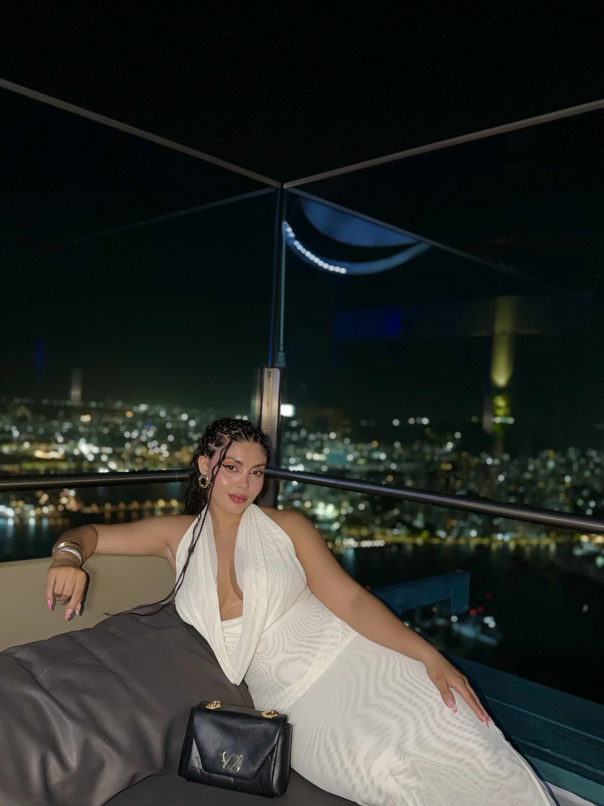 XXX Porn Photo of Nude zui_lu 220