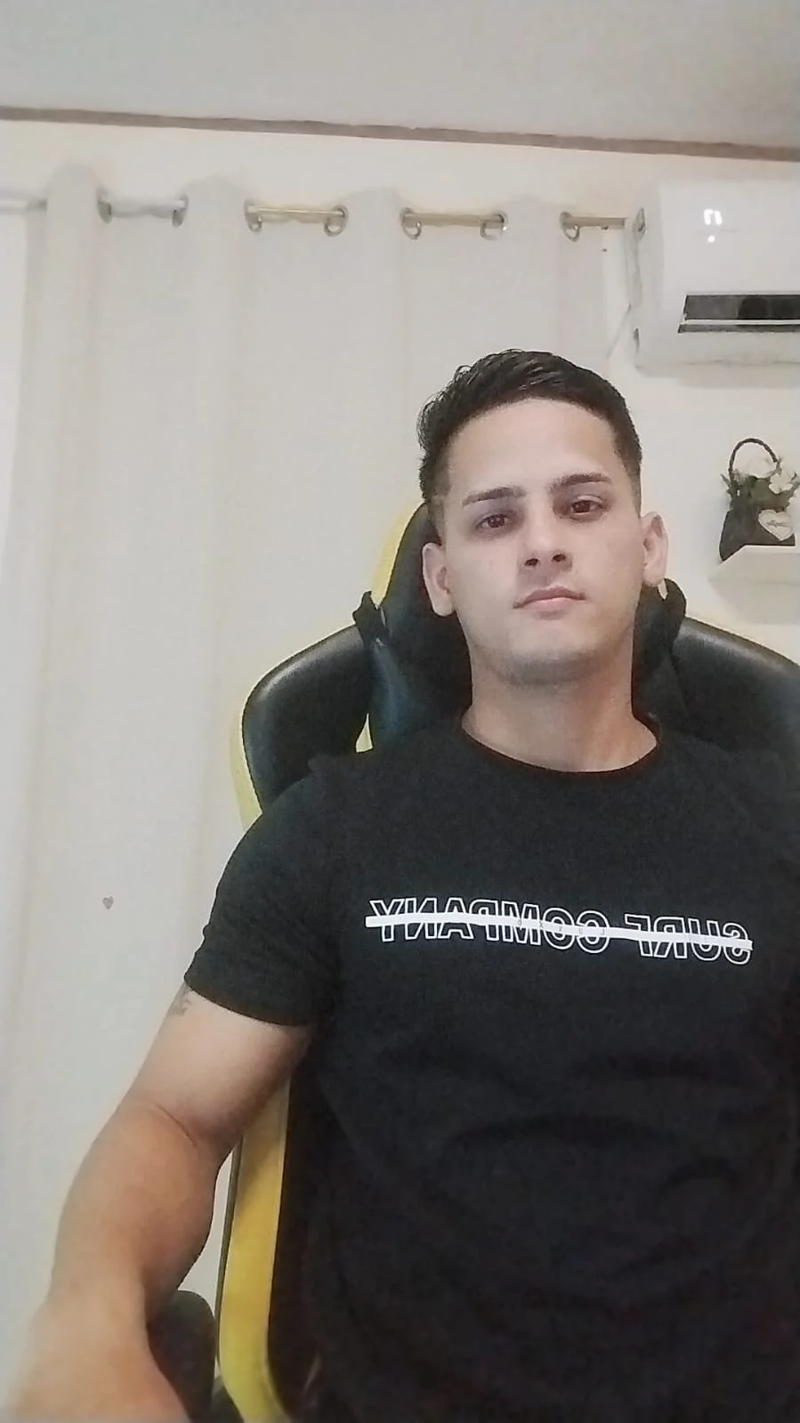 XXX Porn Photo of Nude sexy_andres01 11