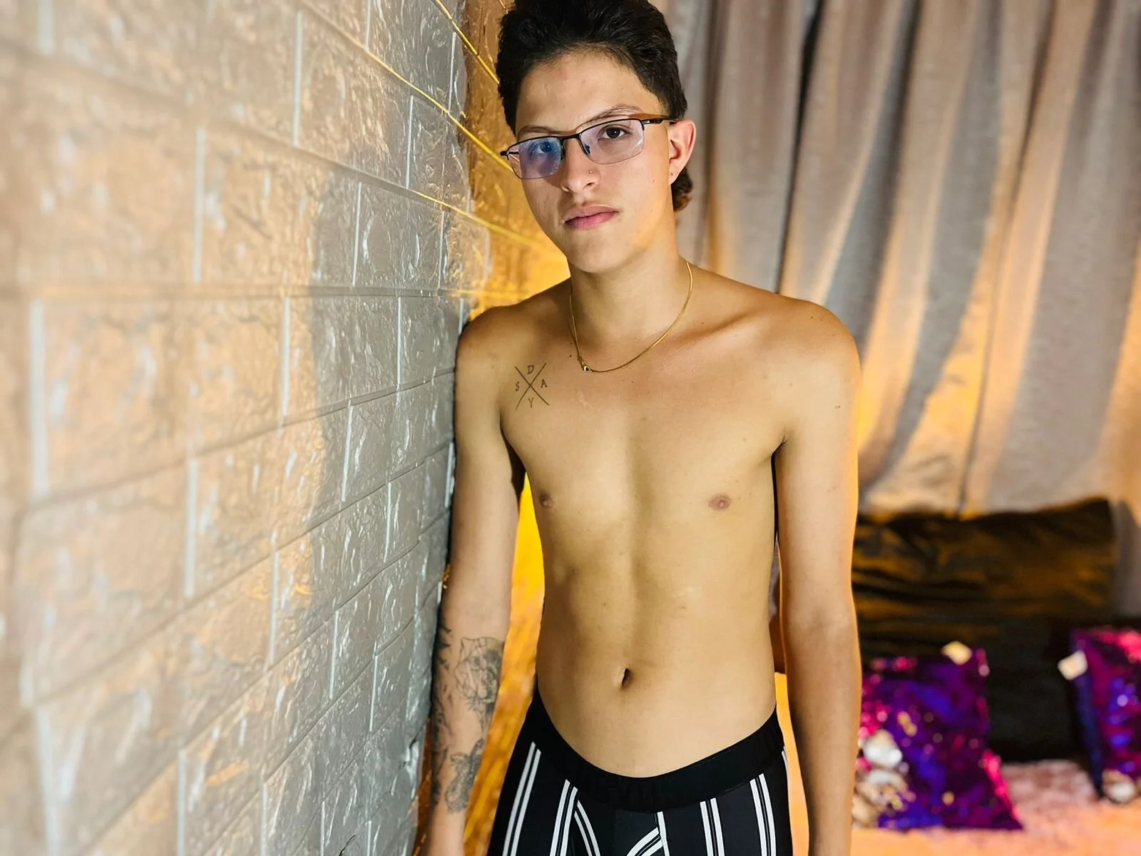 XXX Porn Photo of Nude Enzo_Thomas 7