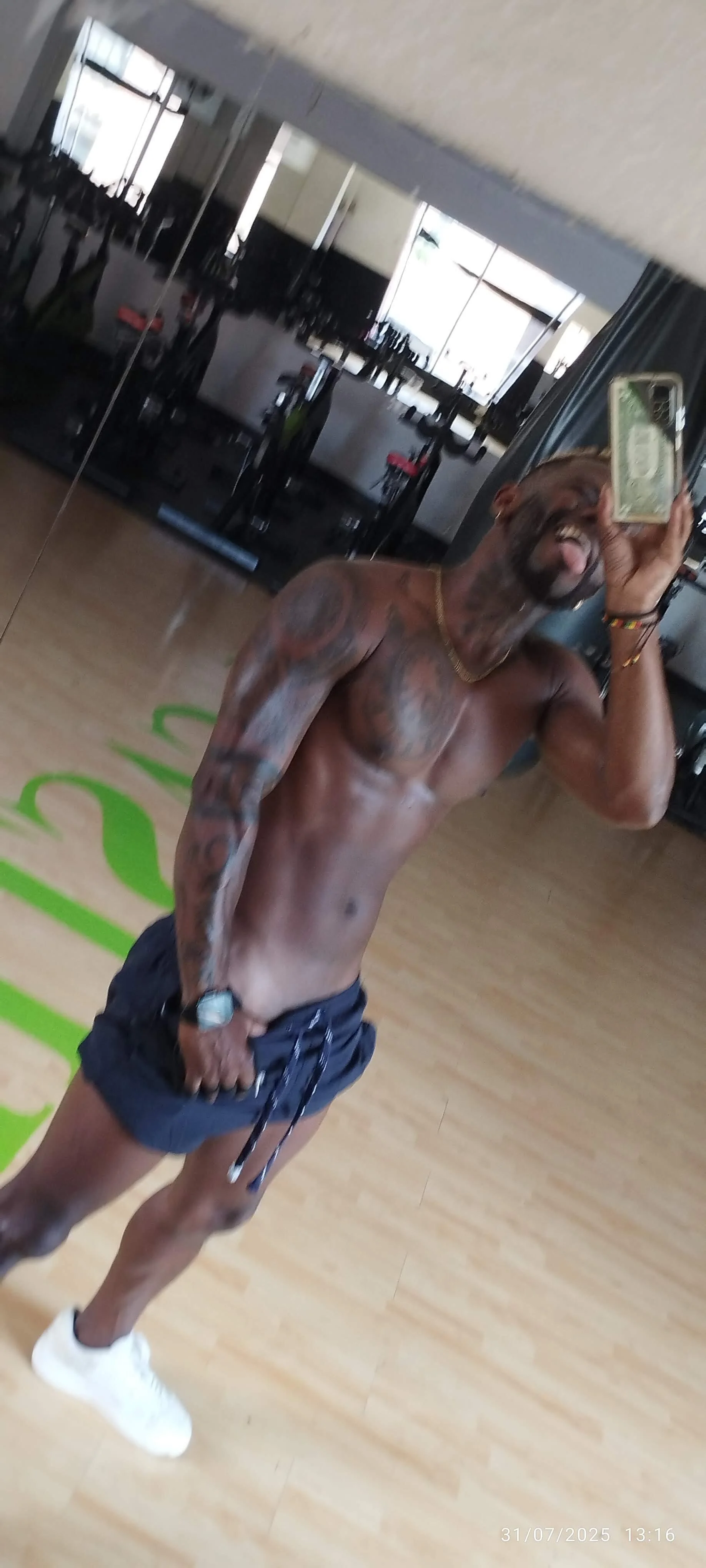 XXX Porn Photo of Nude Mark_Vega 22
