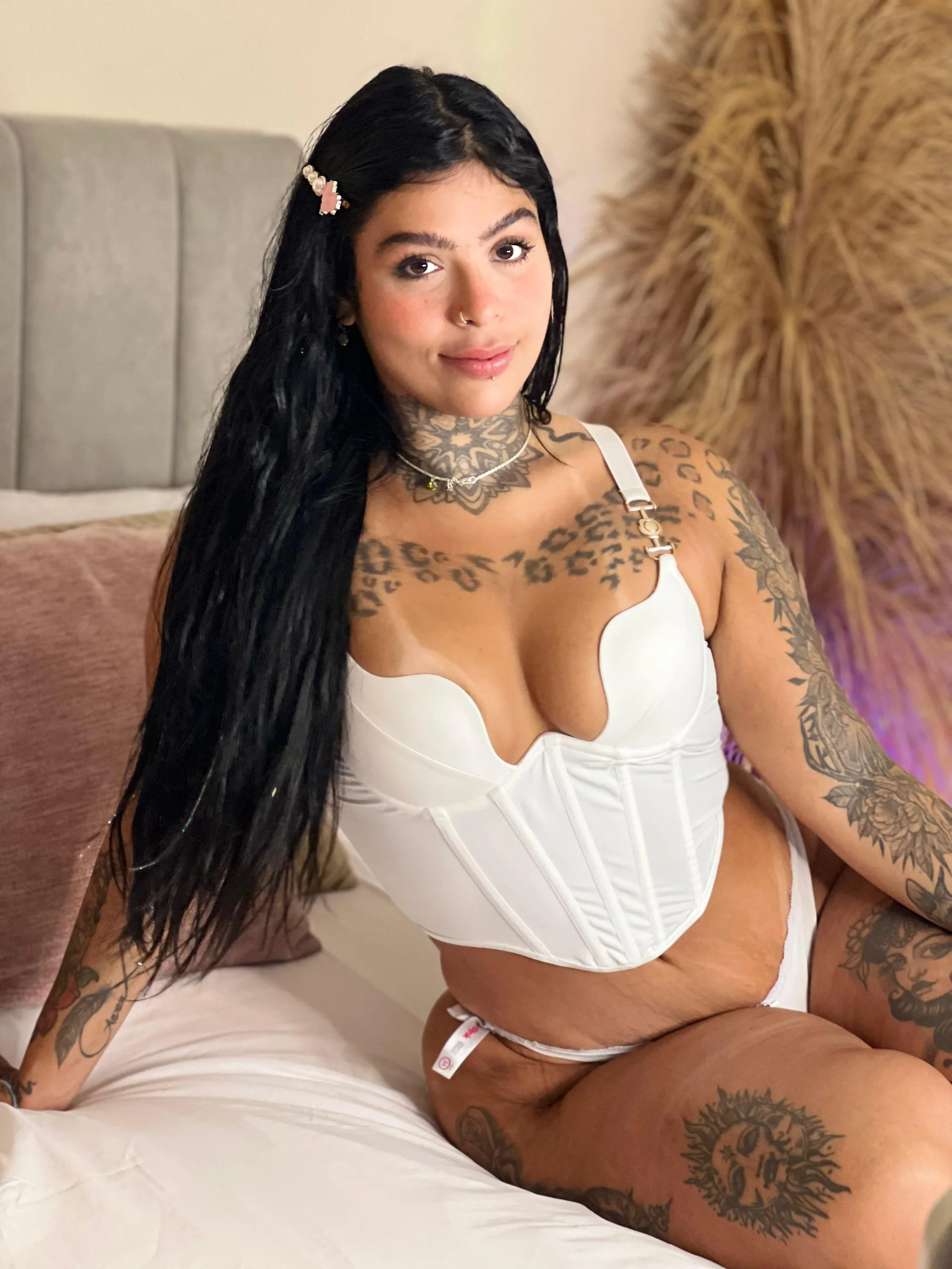 XXX Porn Photo of Nude curvyliciousss 95