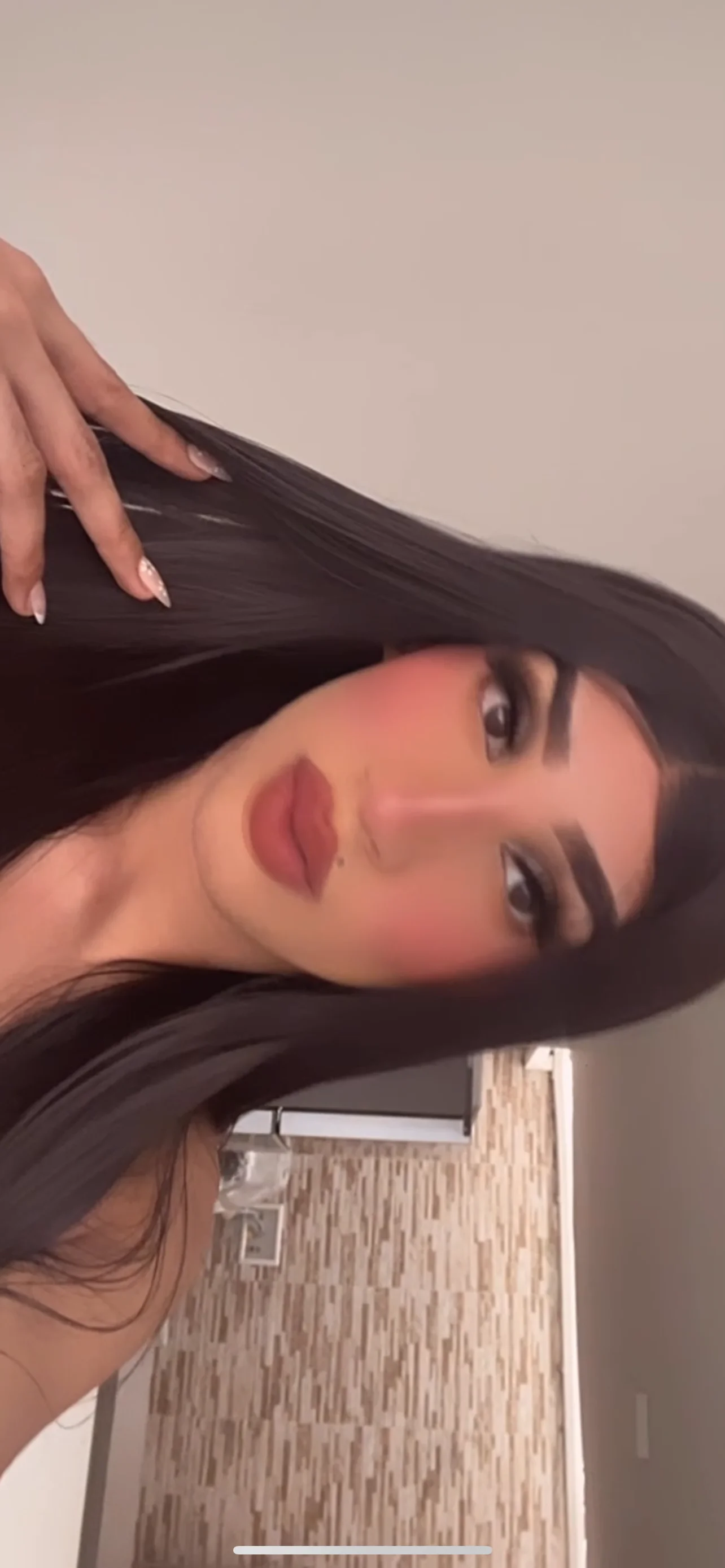 XXX Porn Photo of Nude isabelsexysmile_ 24