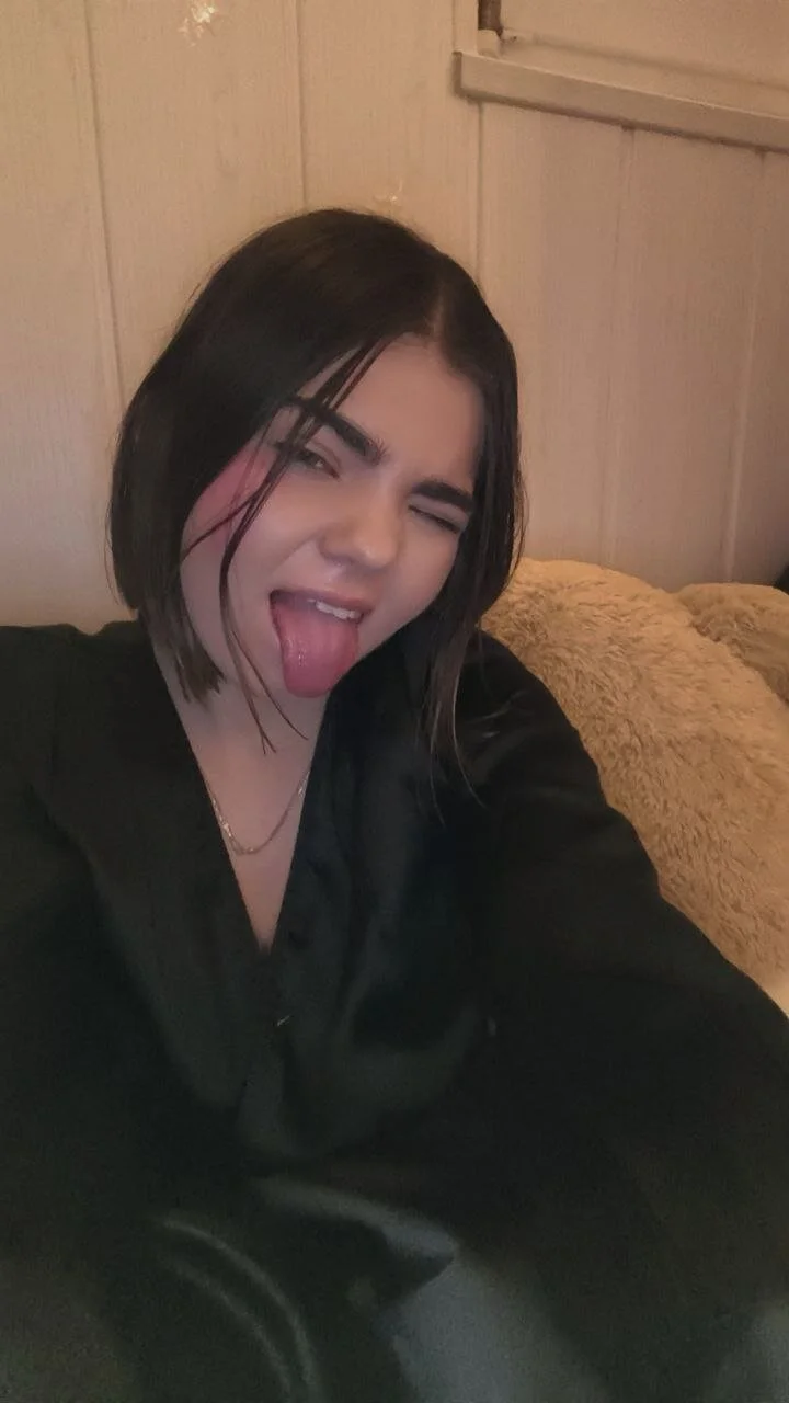 XXX Porn Photo of Nude Mona_Slearys 27