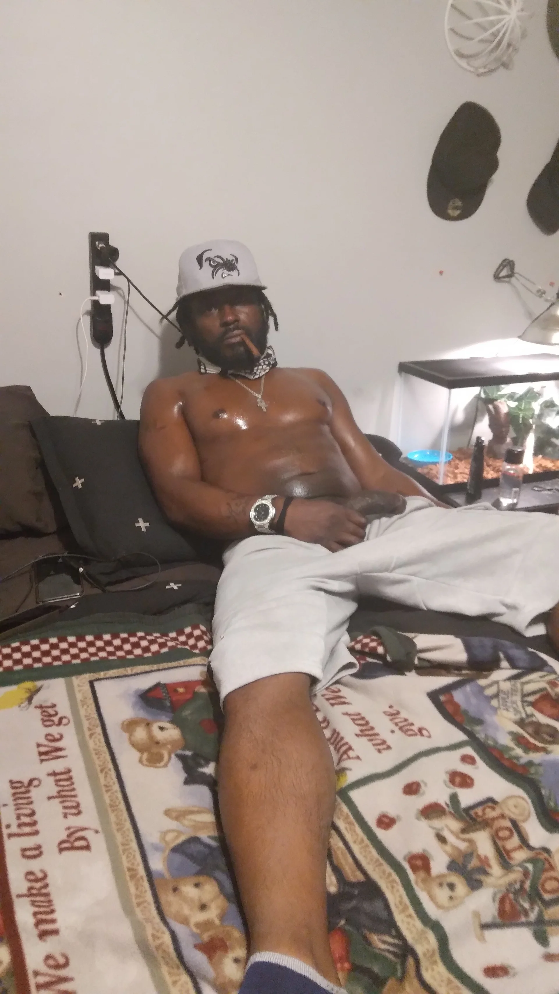XXX Porn Photo of Nude A_KiNg_N_HiZ_QuEeN 5