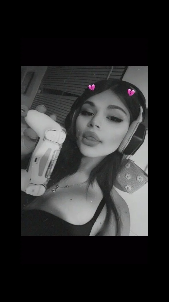 XXX Porn Photo of Nude dayis_butera 129