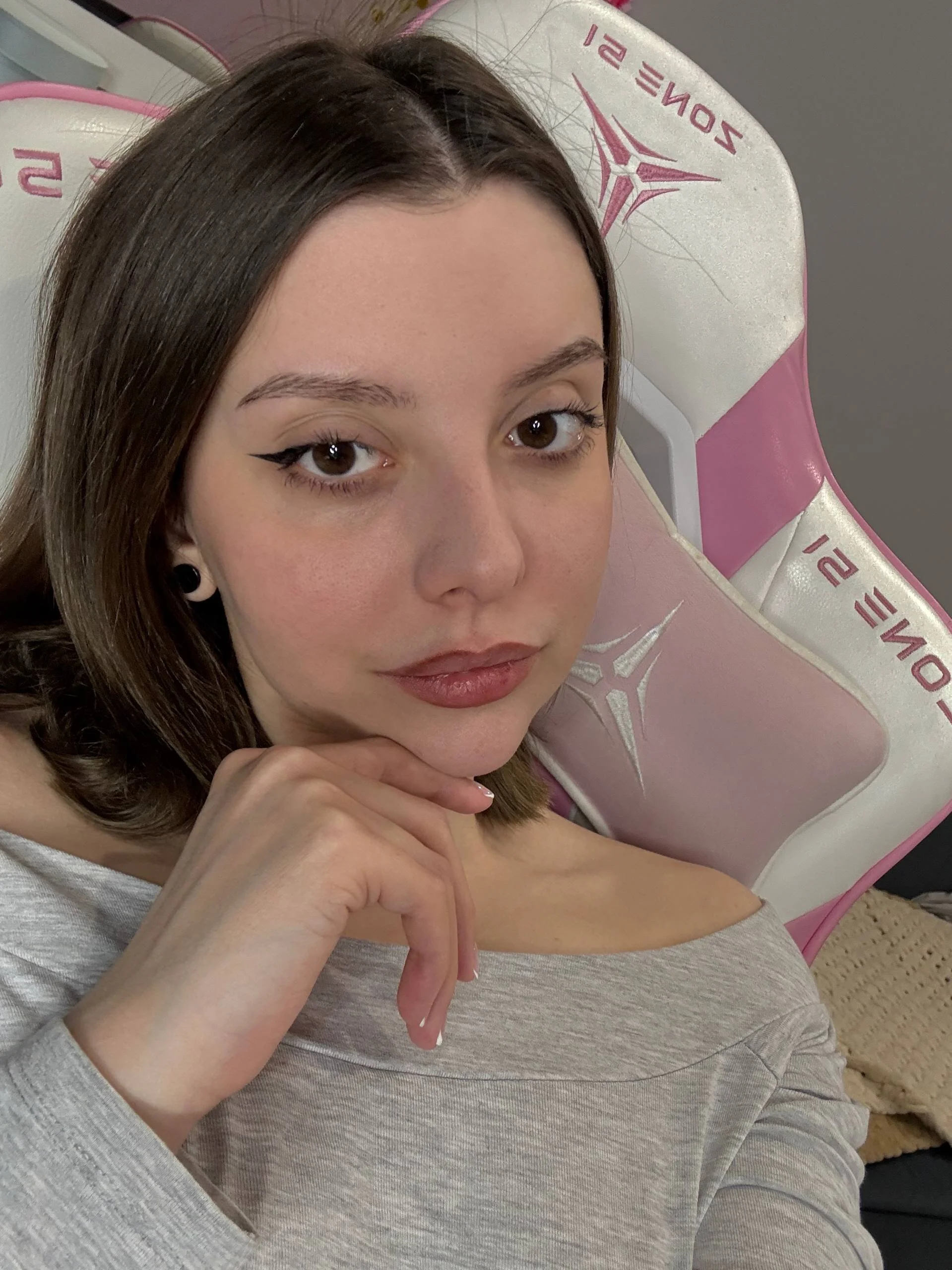 XXX Porn Photo of Nude smoky-kira 3