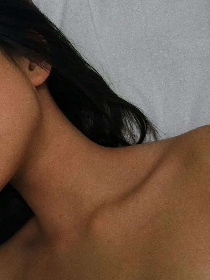 XXX Porn Photo of Nude Rozaaaaforyoubigboob 6