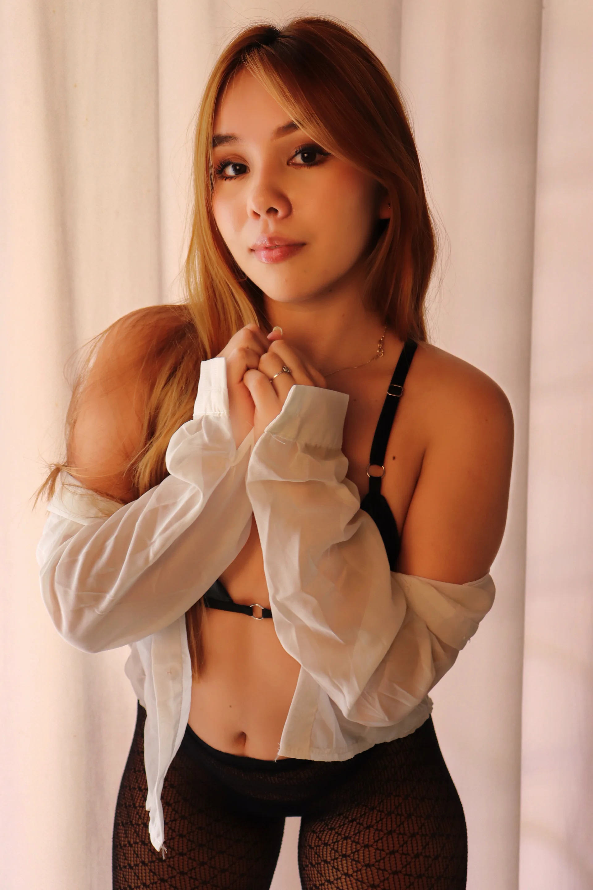 XXX Porn Photo of Nude CarolineGraceX 100