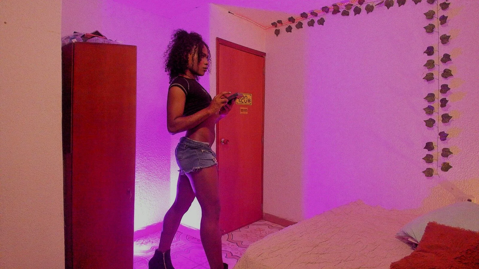 XXX Porn Photo of Nude LaGoldenBitch 5