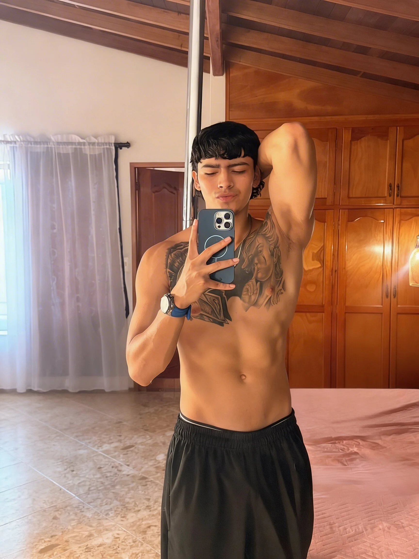 XXX Porn Photo of Nude elliot_colton 14