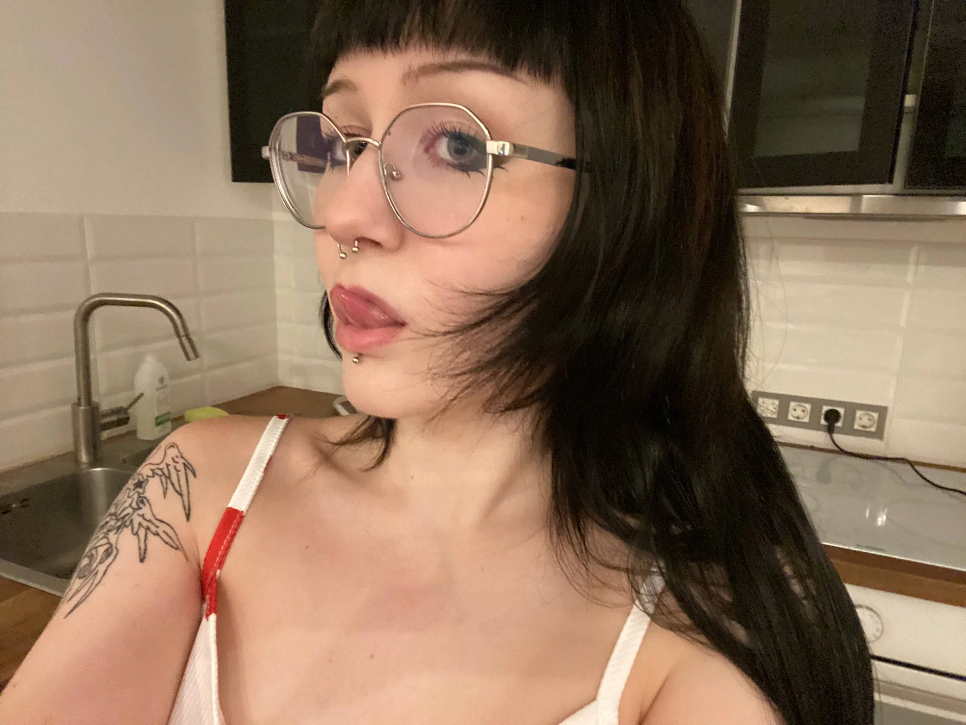 XXX Porn Photo of Nude TheaQuill 15