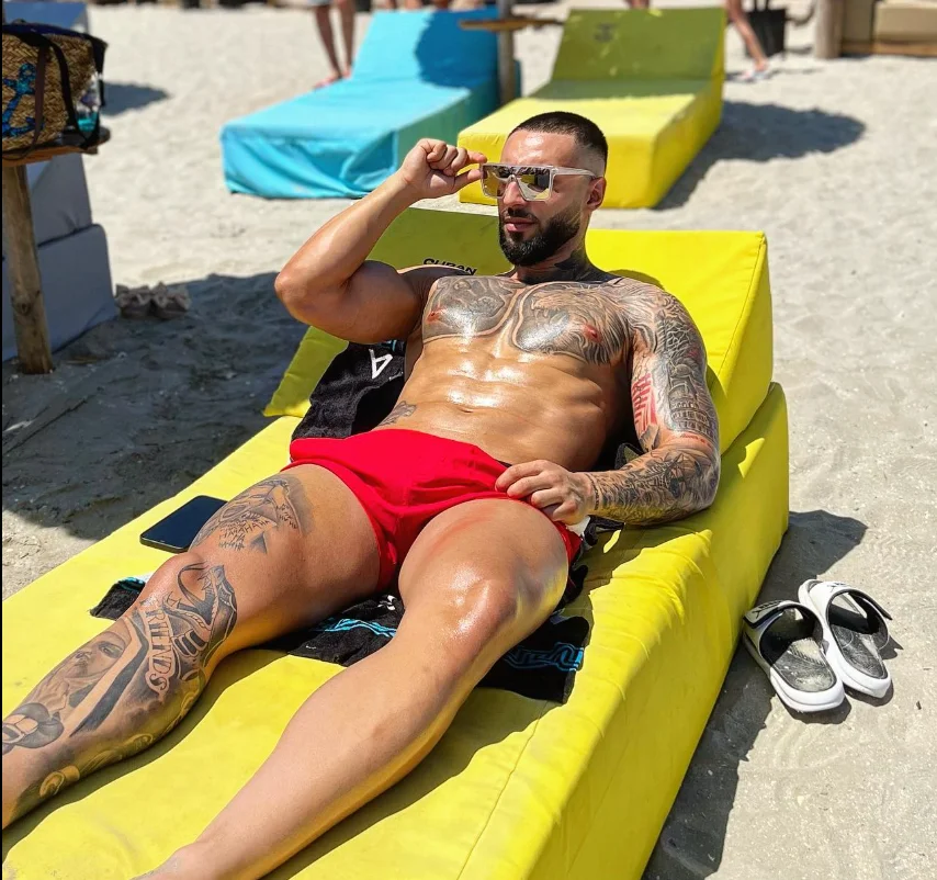 XXX Porn Photo of Nude MasculineGuy99 20