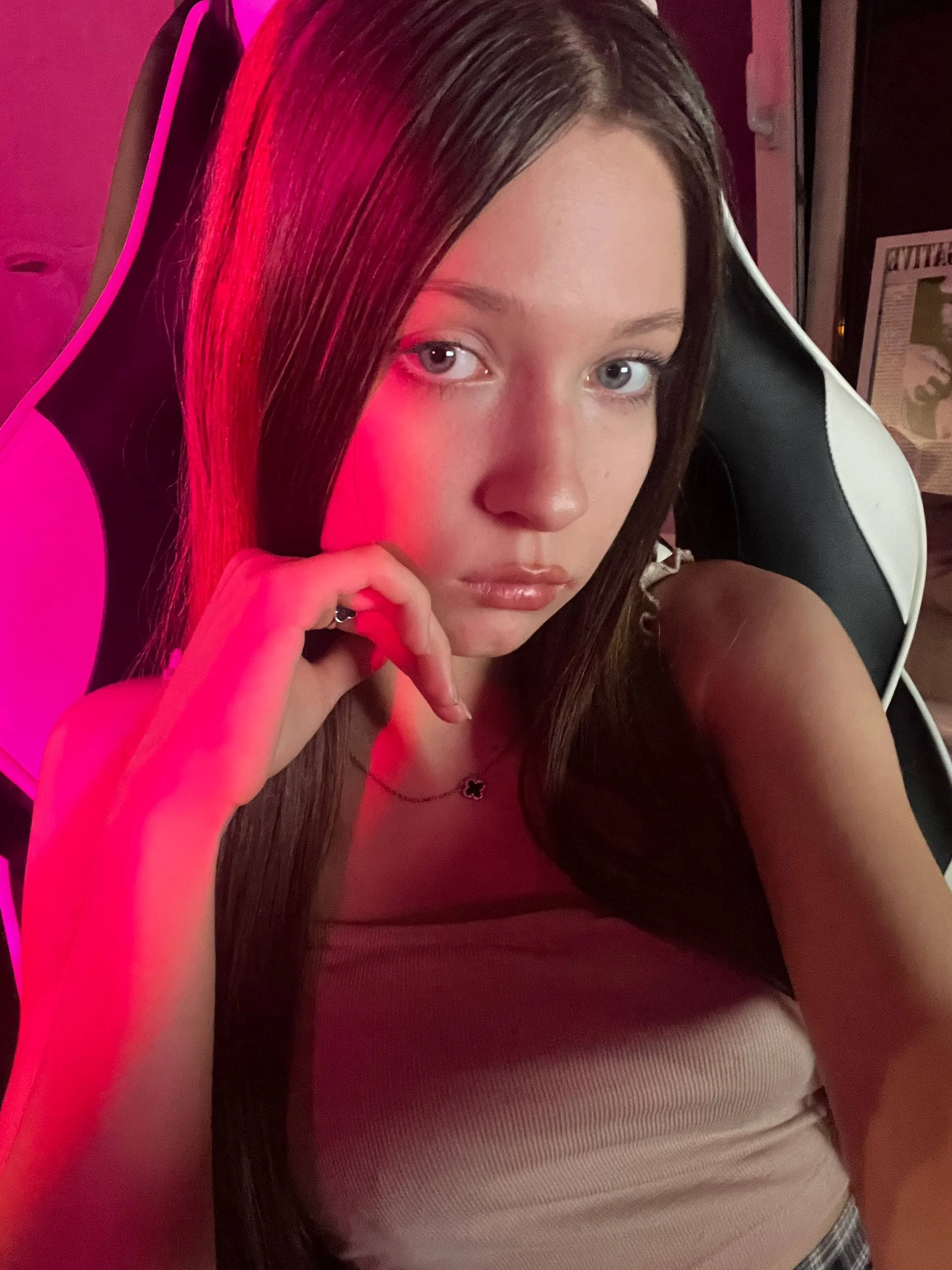 XXX Porn Photo of Nude Evet_Bloserfuls 7