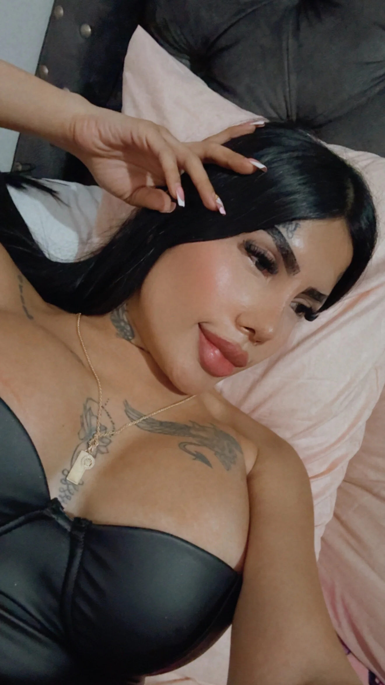 XXX Porn Photo of Nude saragill323 3