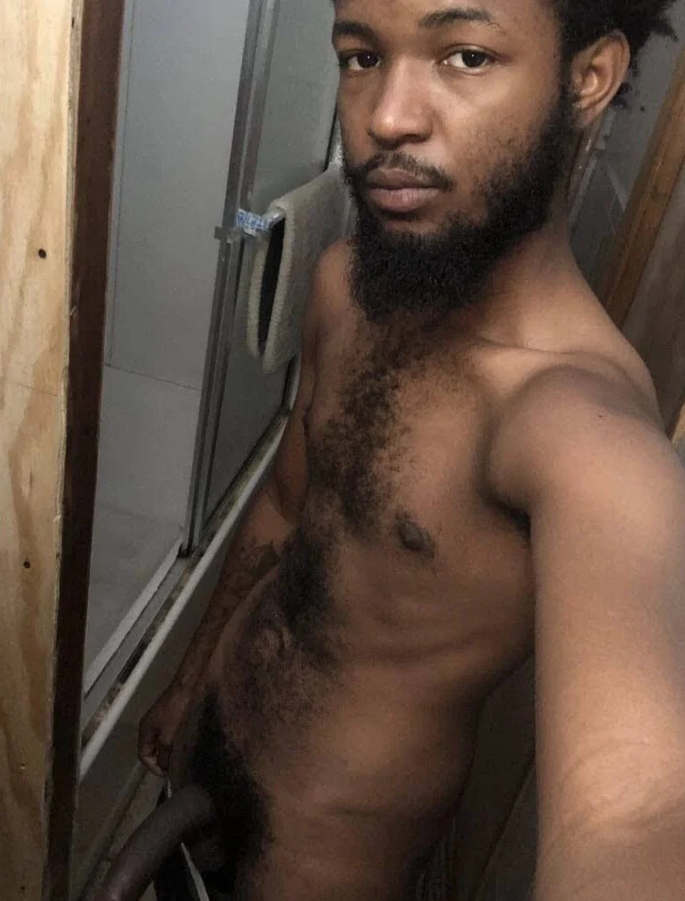XXX Porn Photo of Nude curvyuncut 5