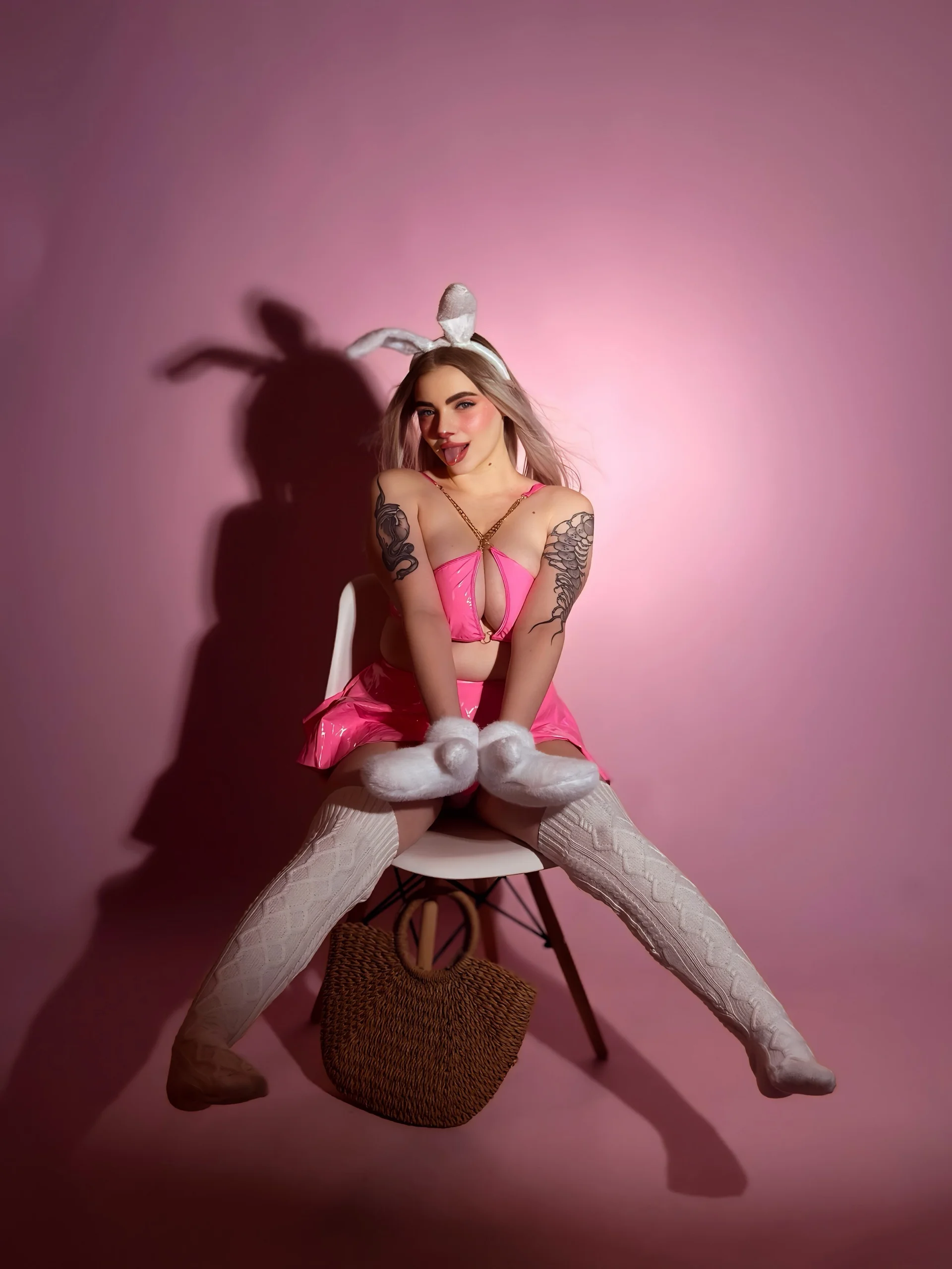 XXX Porn Photo of Nude HugeBoobsAlice 28