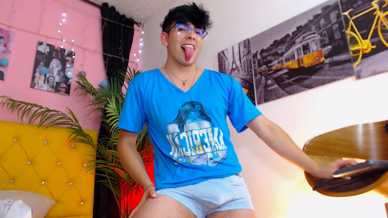 XXX Porn Photo of Nude nolan_twink1 18